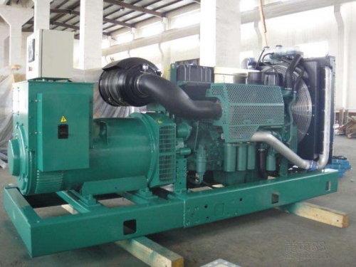 蓝田便携静音：租赁无声发电机组，便携式解决能源需求